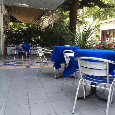 萨塔诺酒店 里米尼